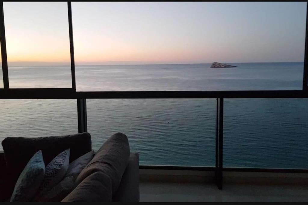 Piso 21 Unico A Pie De Playa En Esquina Apartment เบนิดอร์ม ภายนอก รูปภาพ