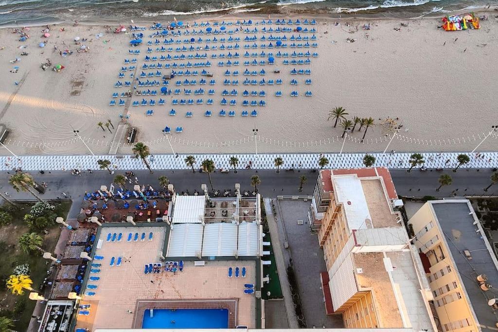 Piso 21 Unico A Pie De Playa En Esquina Apartment เบนิดอร์ม ภายนอก รูปภาพ